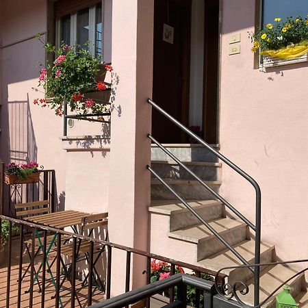 Ferienwohnung Casa Mirella Lovere Exterior foto