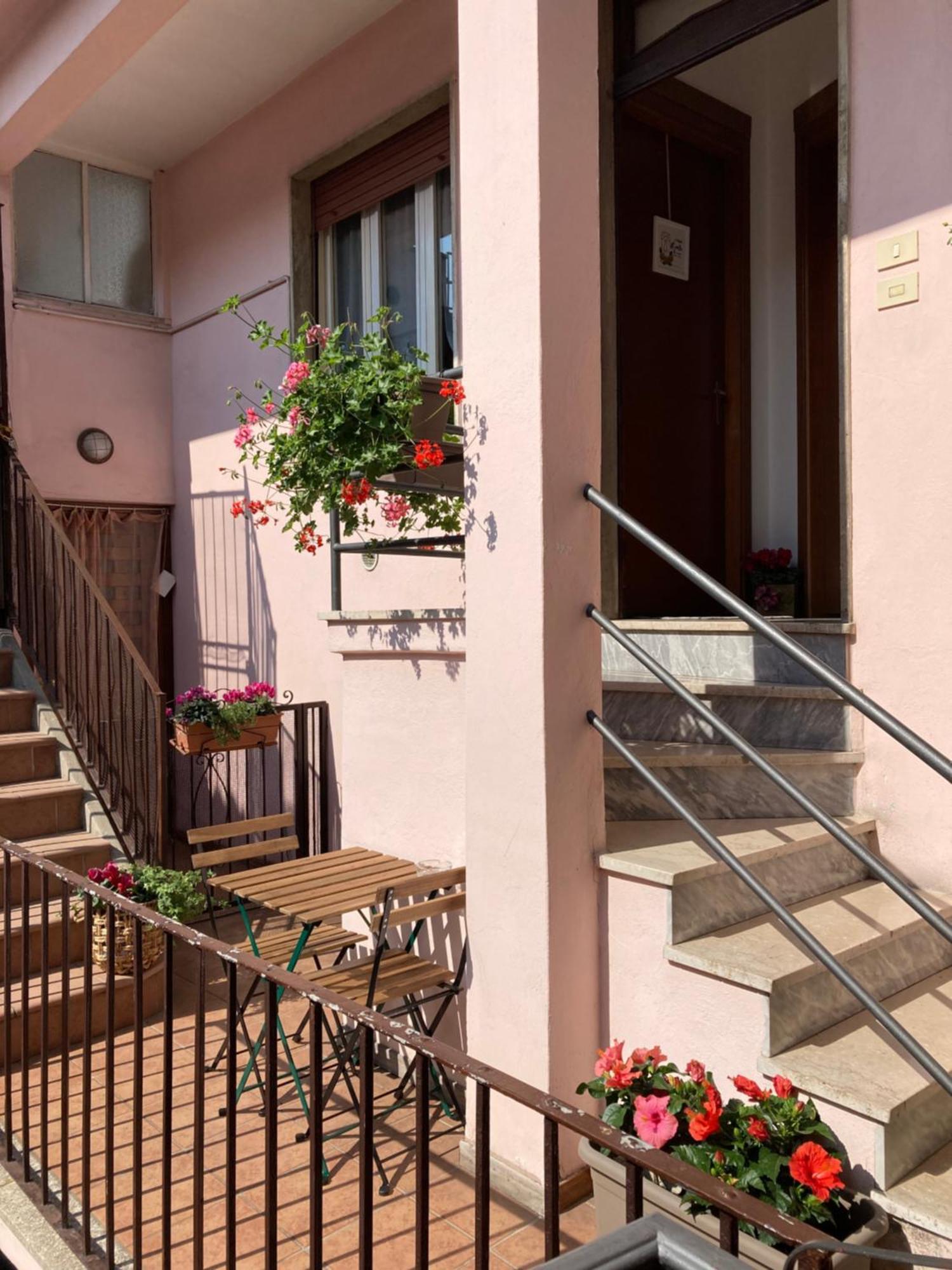 Ferienwohnung Casa Mirella Lovere Exterior foto